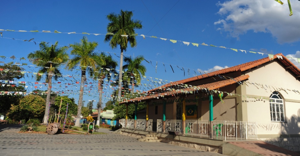 Nem a Copa agita rotina da menor cidade do Brasil e de seus 825 habitantes